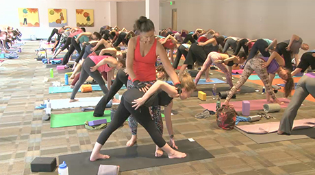 online vinyasa yoga class