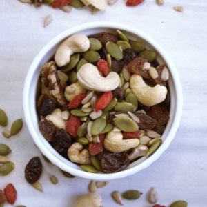 Easy Trail Mix: Eating Healthy While Traveling