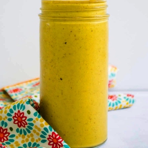 Simple & Sunny Yellow Smoothie